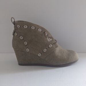 NWOT Sugar Tan Wedge Slip On Boho Ankle Booties-7